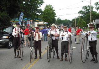 photo of Wheelmen before 2011 Strawberry Festival parade 